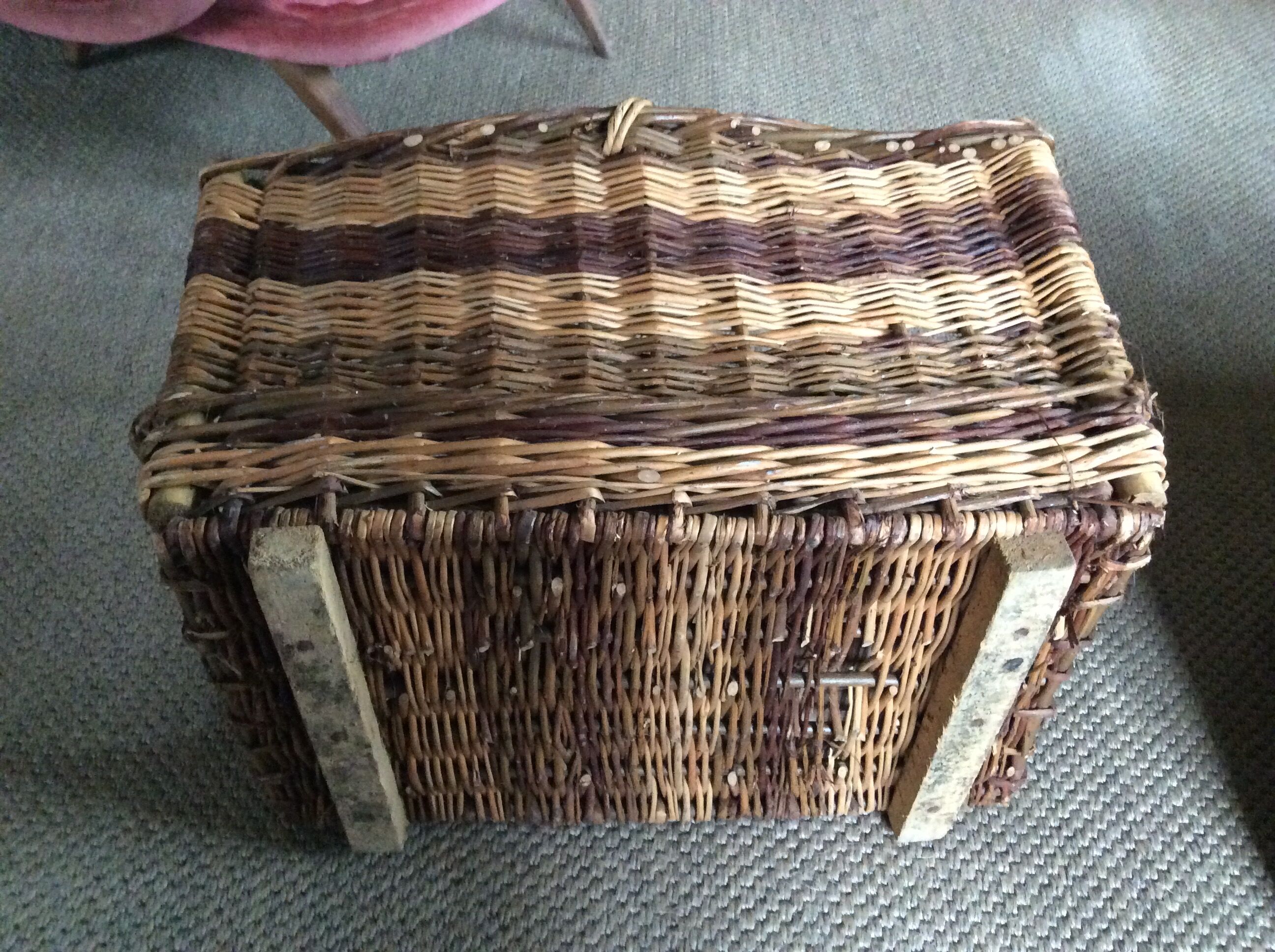 Wood basket
