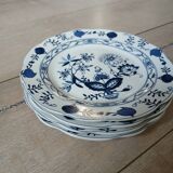 4 Royal Boch dessert plates 