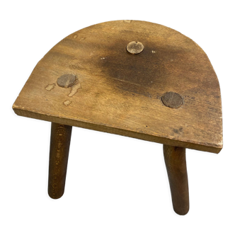 Tabouret tripode en bois