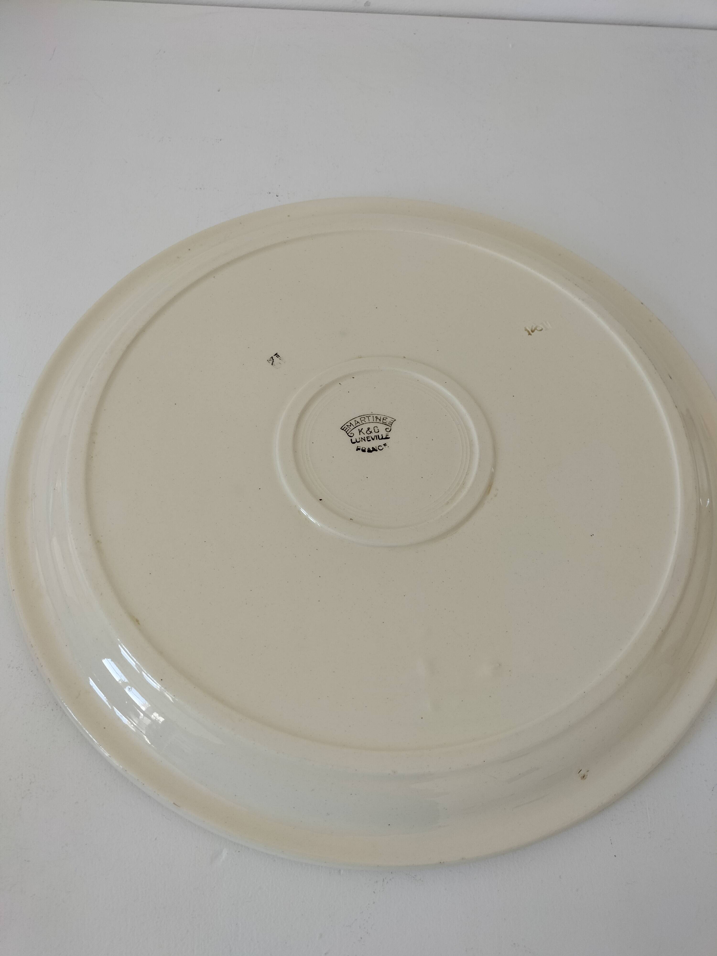 Large round dish K & G Lunéville model Martine