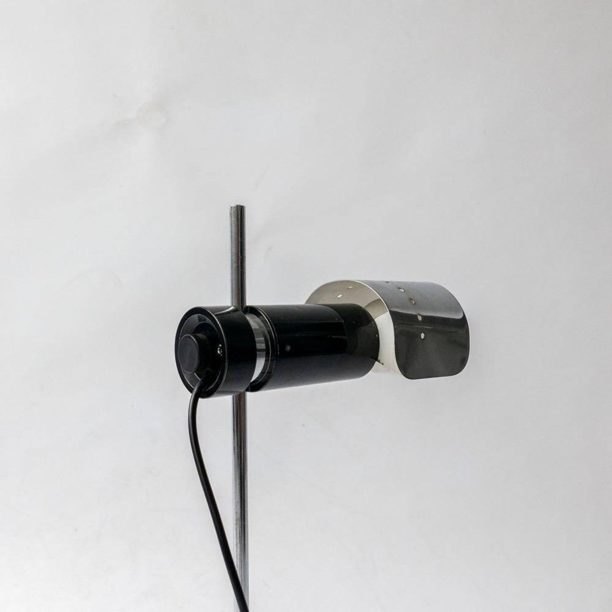 Vintage Italian 1970s Table Lamp in the Style of Joe Colombo for Oluce, Chromed