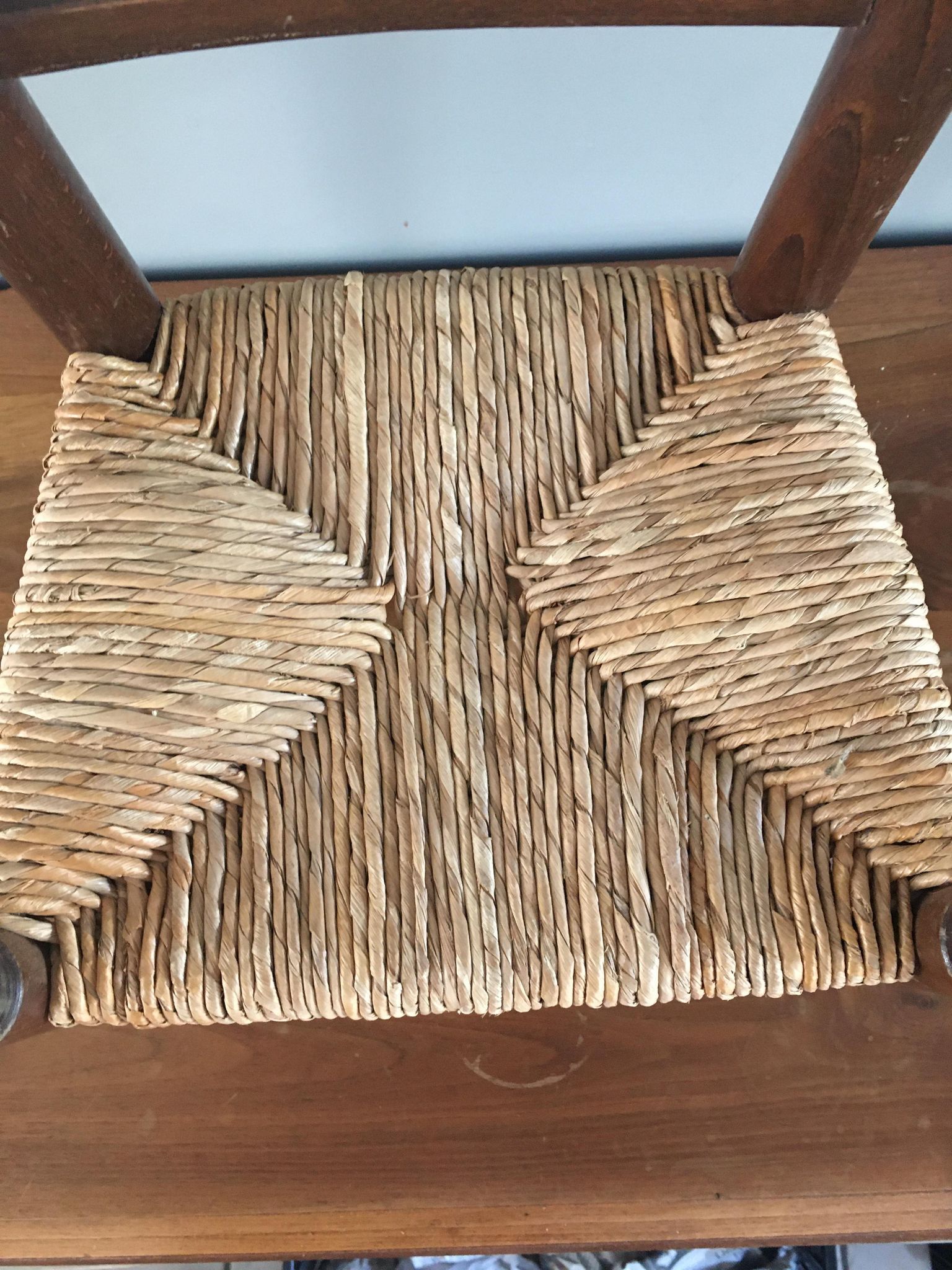 Chaise bois et paille vintage pour enfant