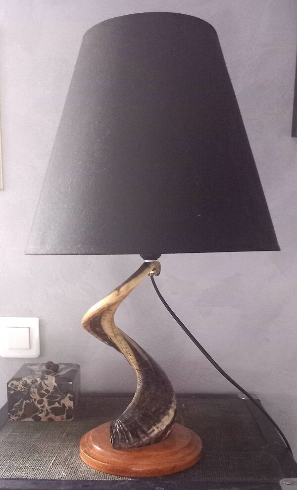 Lampe de salon brutaliste corne de Belier 1970