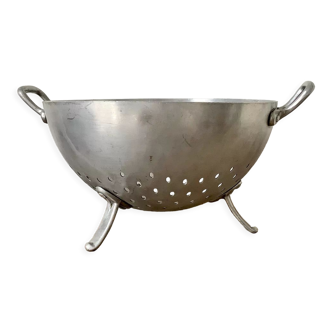 Aluminum strainer