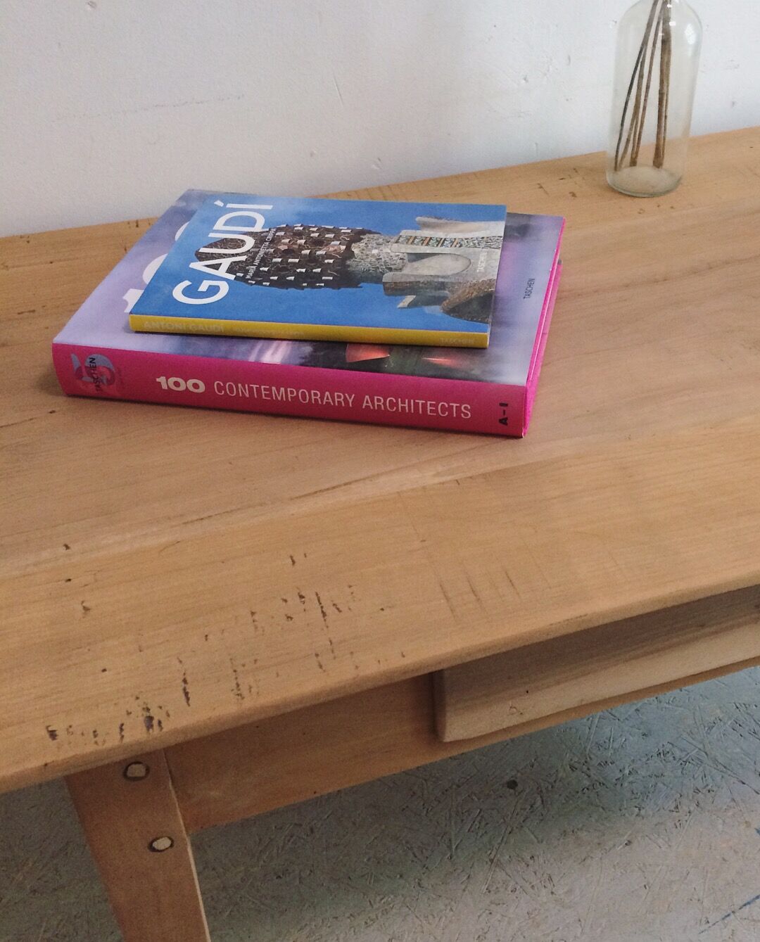 Coffee table in wooden bohemian spirit