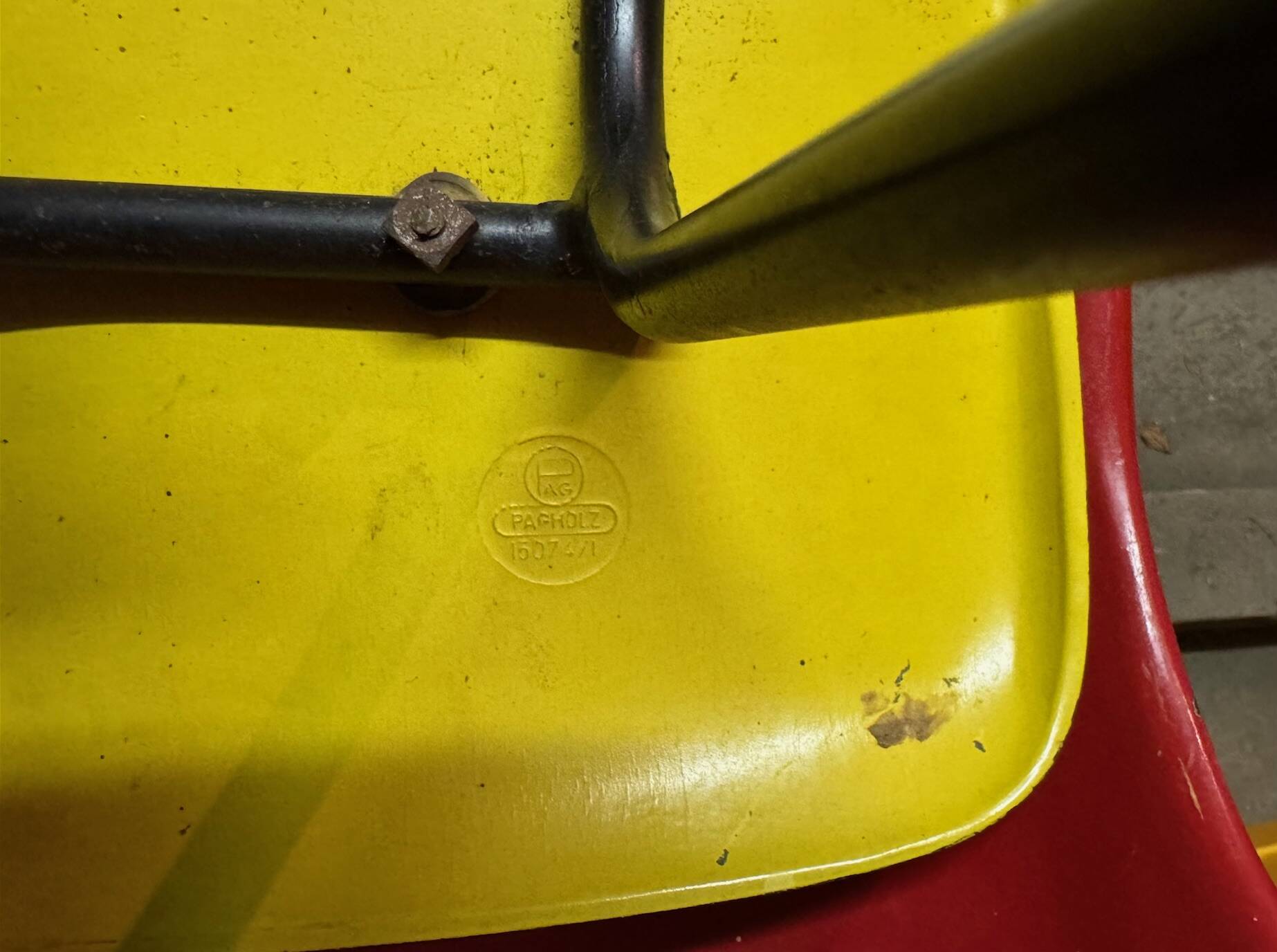 2 chairs 1507 Pagholz