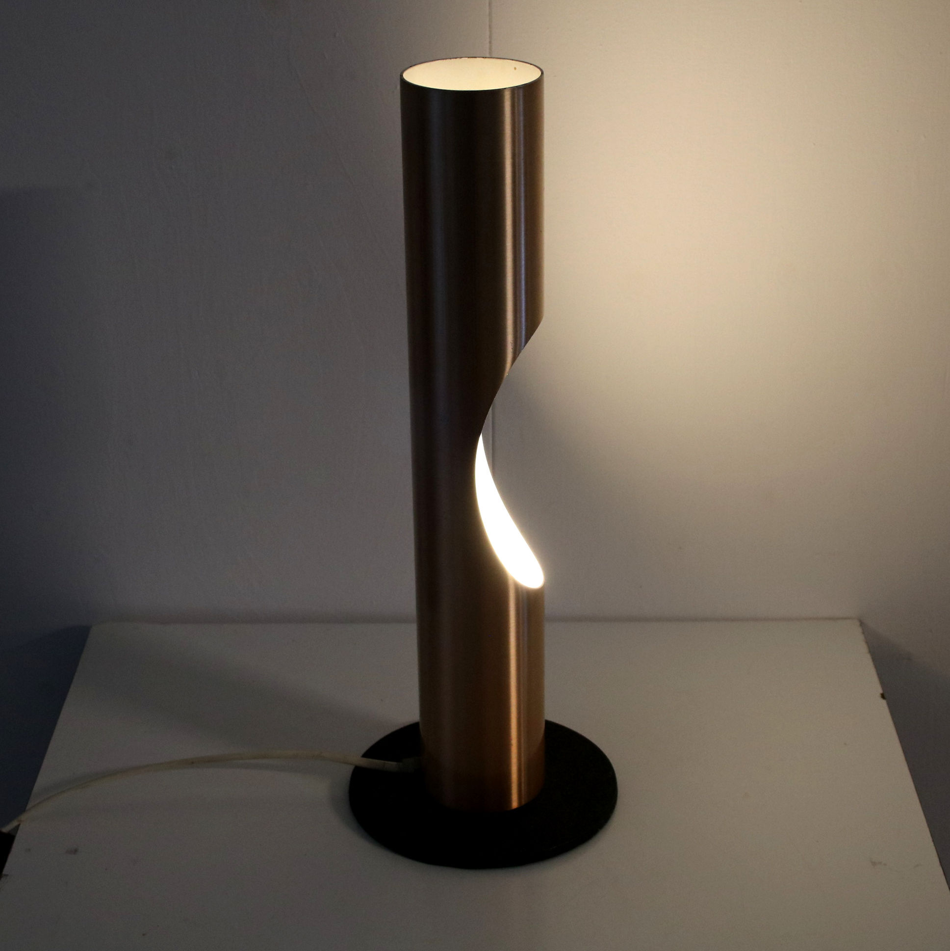 1960s “Fuga” table lamp by Maija Liisa Komulainen for Raak, Netherlands