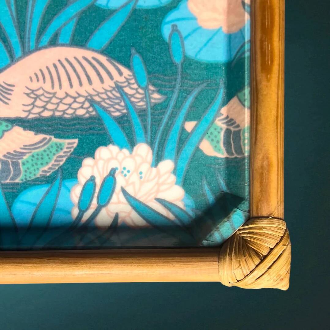 Ancient fibreglass plateau – Bamboo and rattan frame – Bird decor