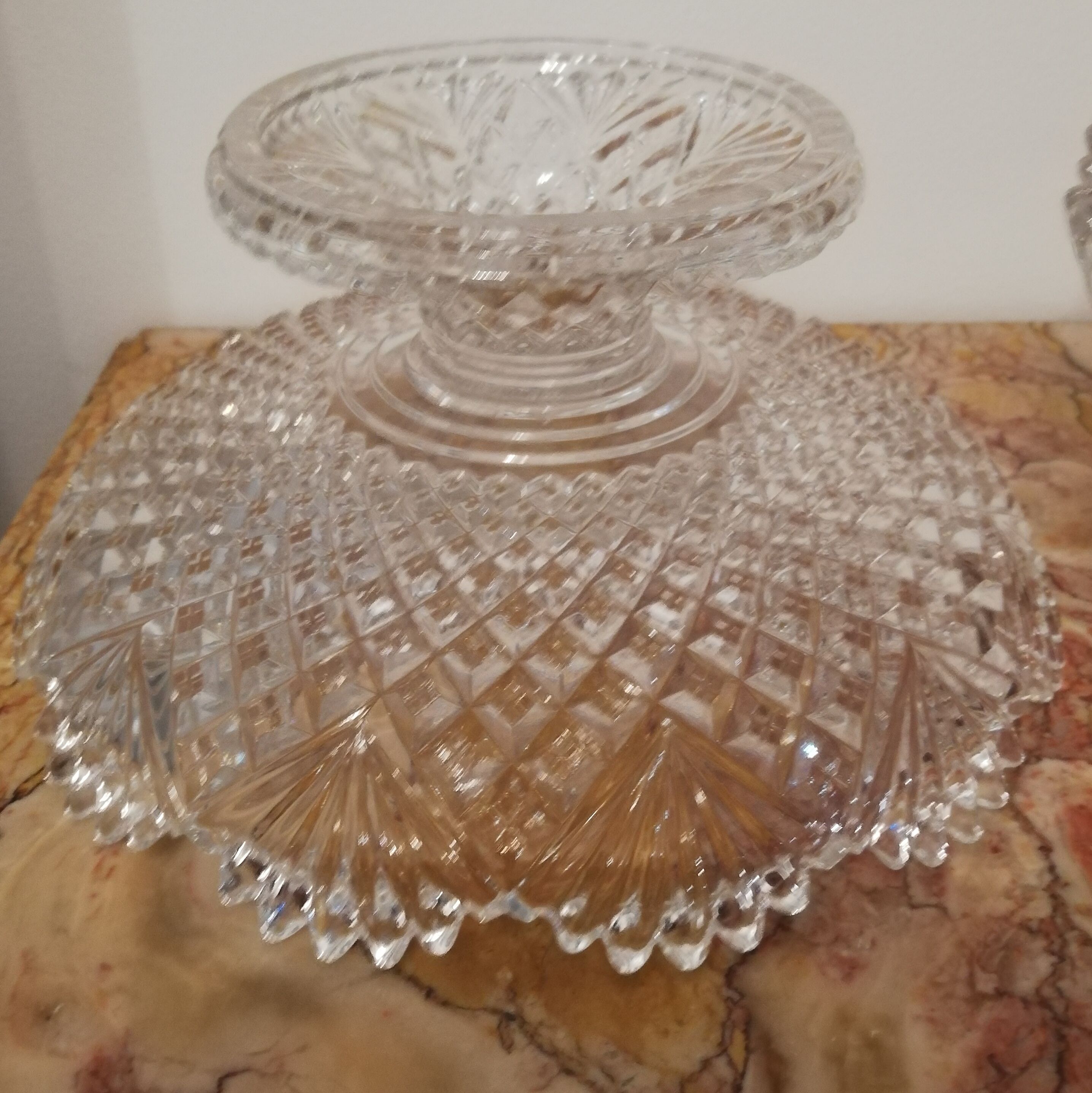 Pair of crystal fruit cups