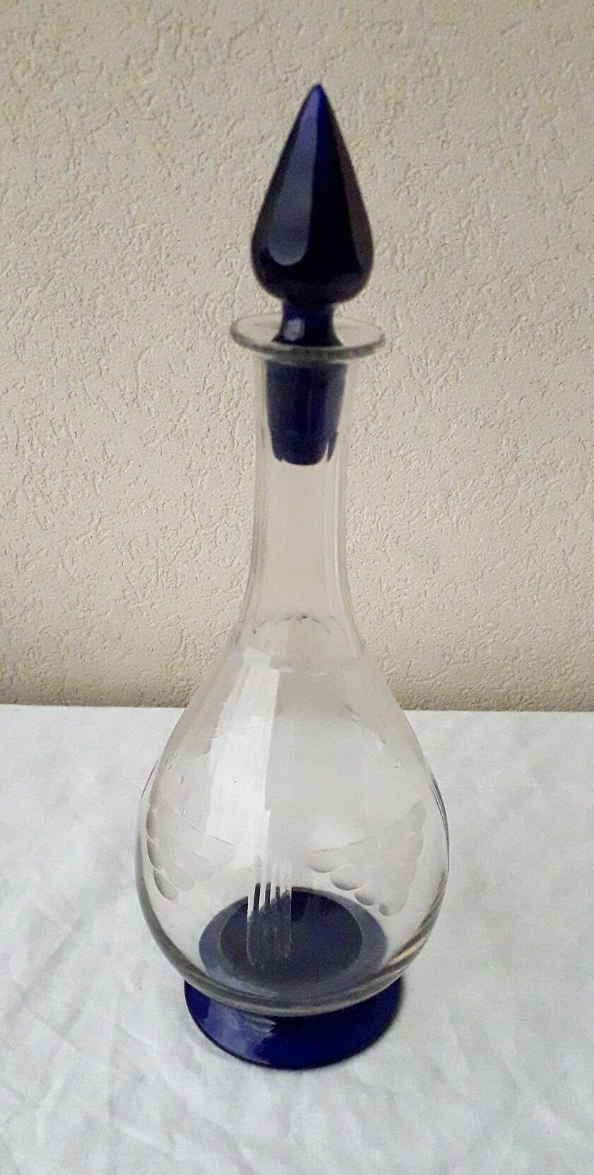 Glass decanter