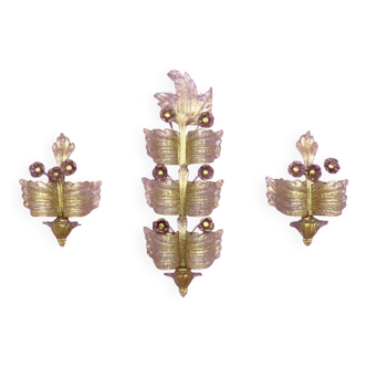 Trio / Set of 3 “Grand Hotel“ sconces by Barovier & Toso, Murano, Italy, 1950s. Venetian glass with gold dust and purple glass flowers