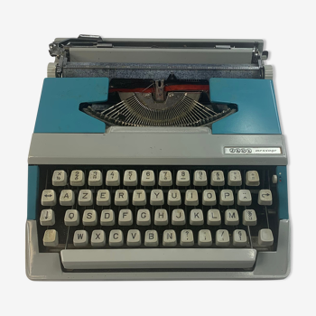 Machine à écrire Japy Message bleue
