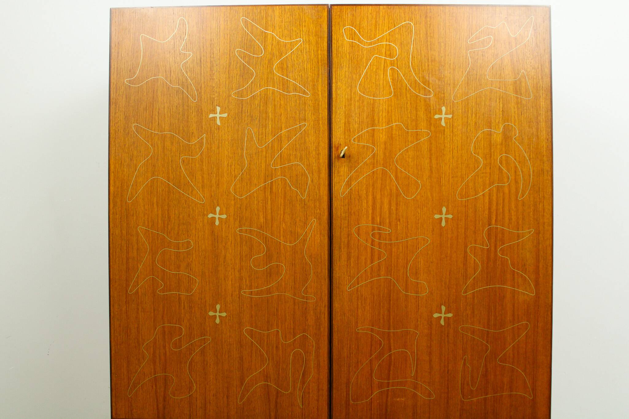 Rare armoire à cocktails/boissons vintage du milieu du siècle par AB Forenade Mobelfabrik