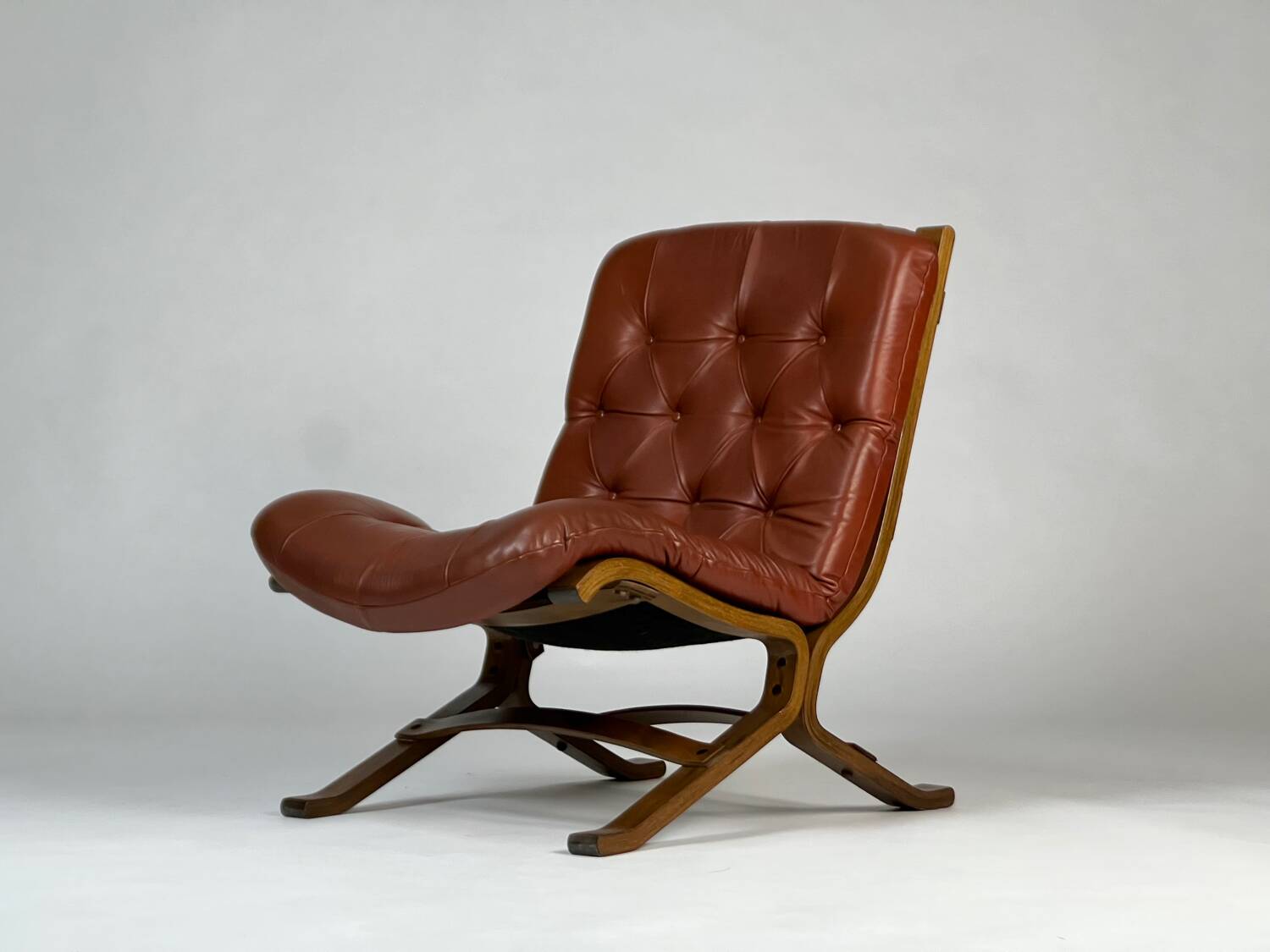 Vintage armchair easy chair leather 70s in the style of Ingmar Relling