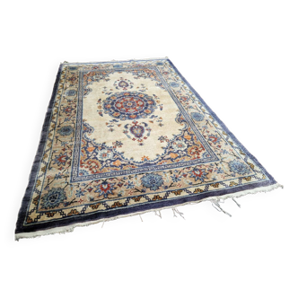 China Beijing rug, silk on silk, 1930, dimensions 126/184cm