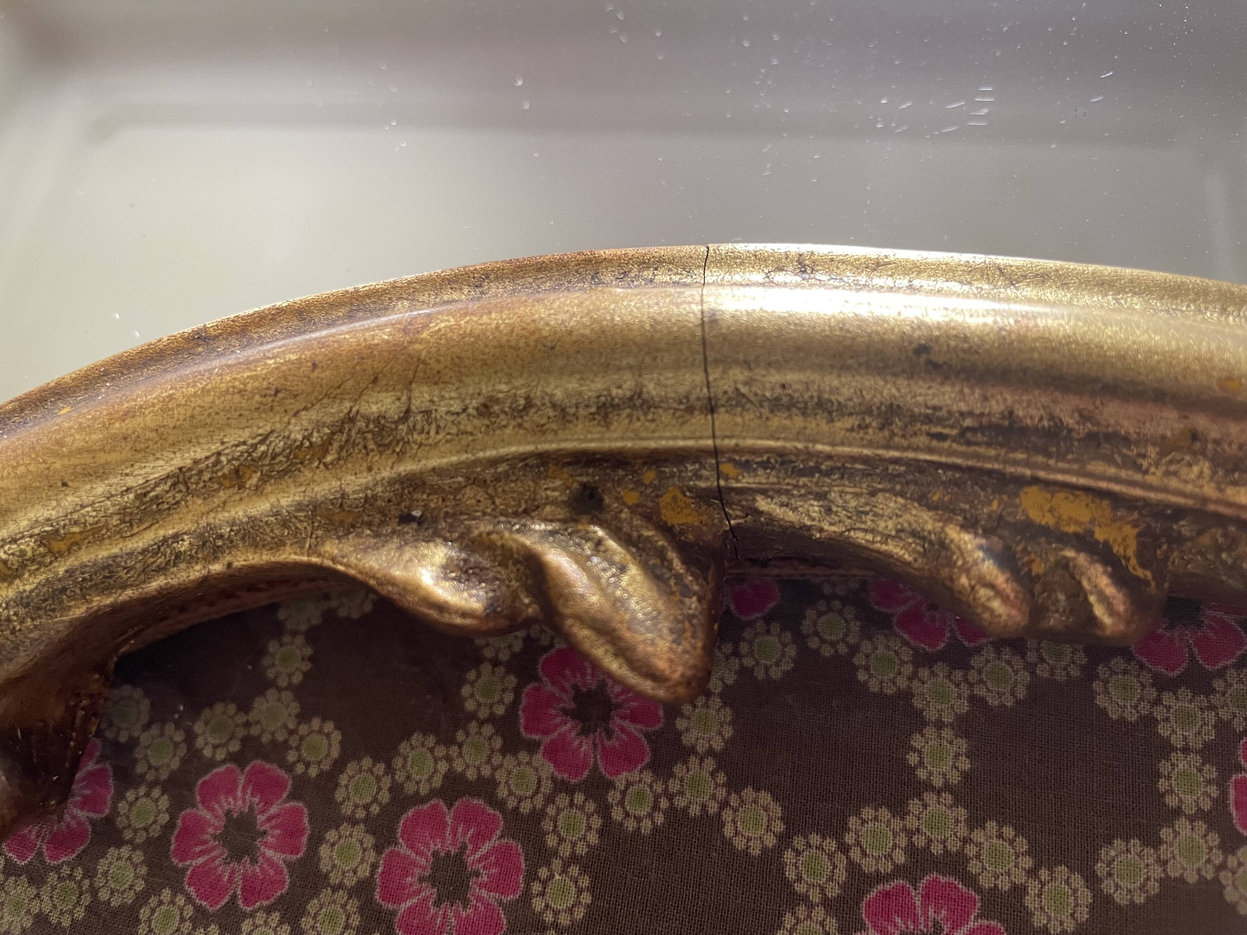 Miroir en résine doré style Louis XV h47 X l28
