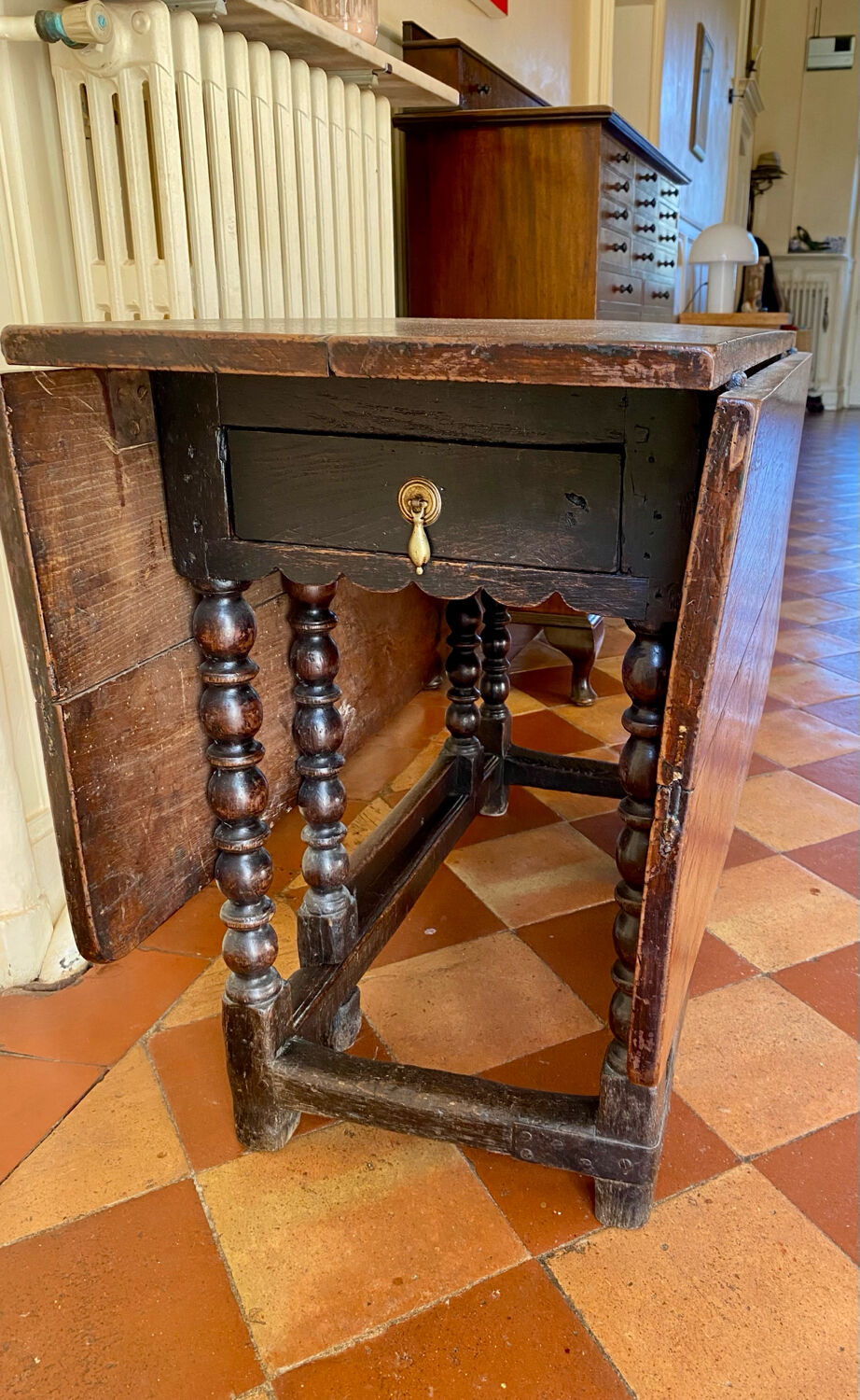 Louis XIII period table