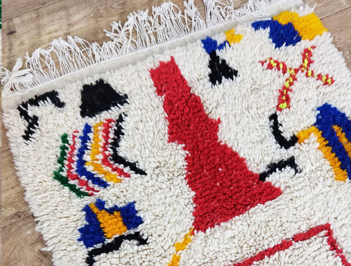 Handmade Moroccan berber carpet 142 x 84 cm