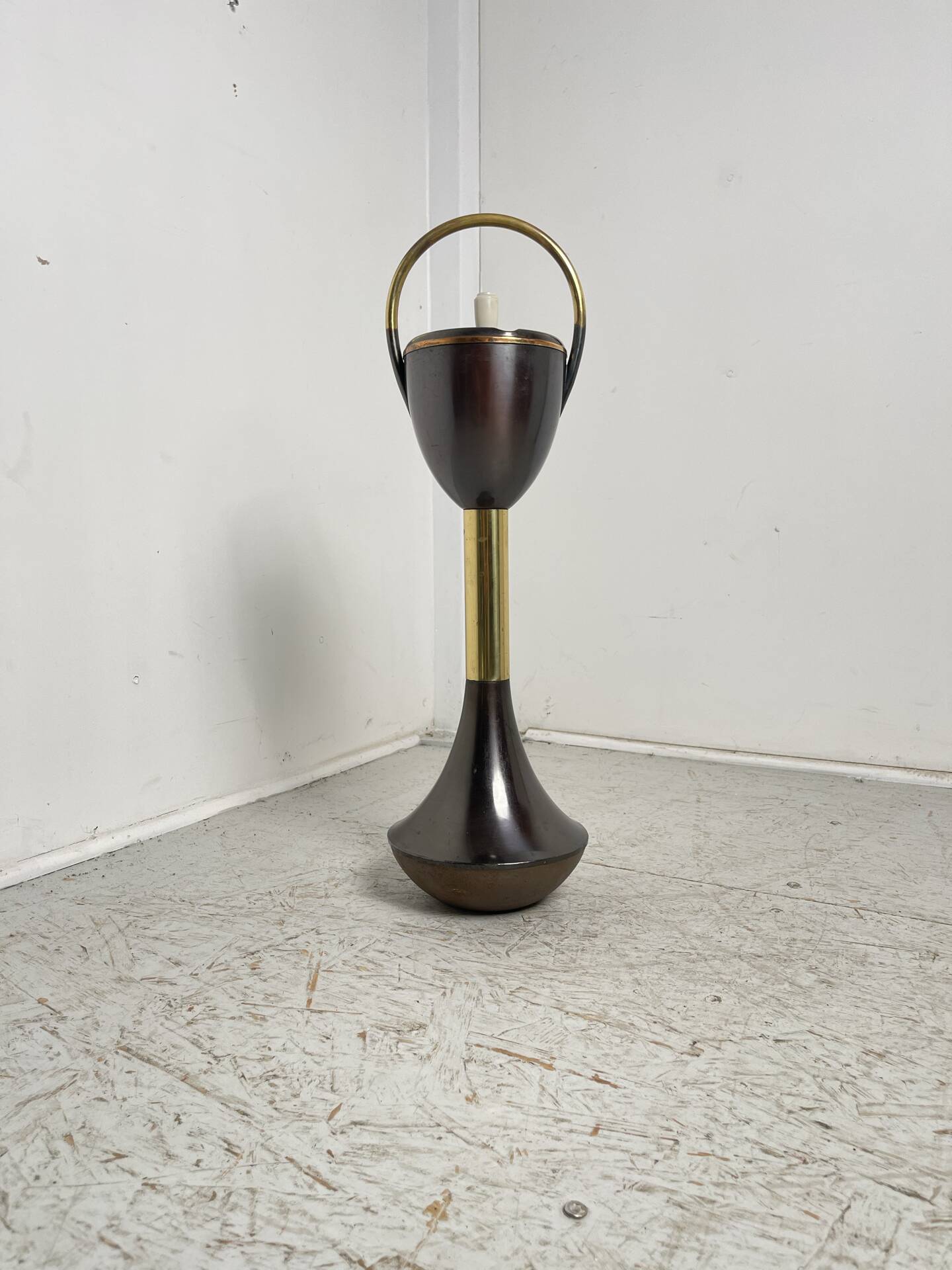 Wobble ashtray from around 1950