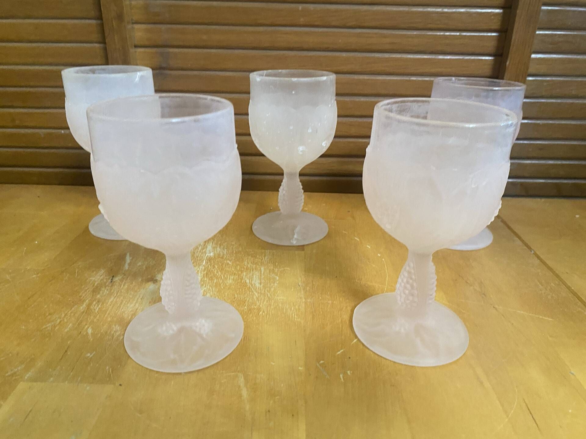 Set of 5 Frosted Pink Wine Glasses Made in Italy Vintage #E170