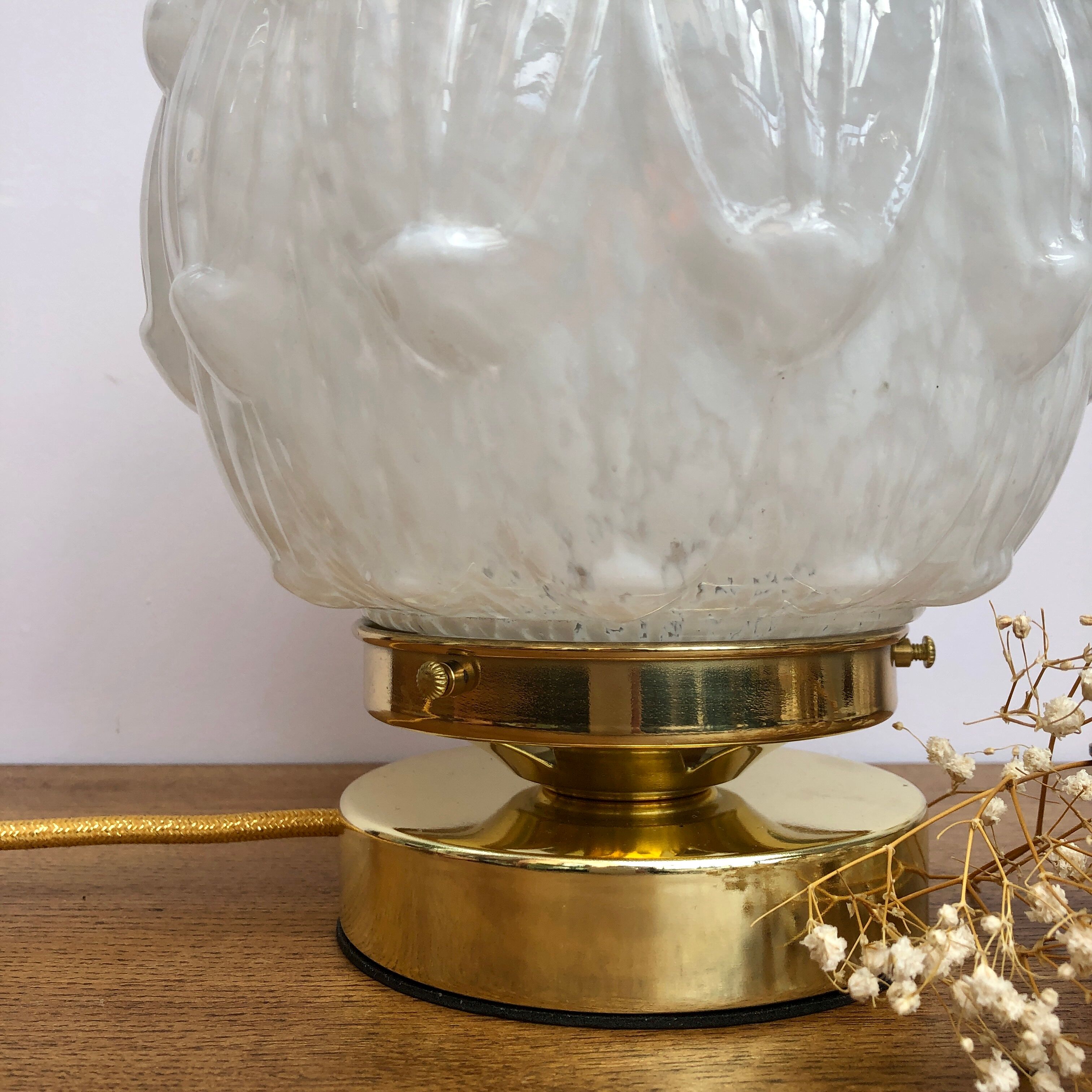 Vintage white Clichy glass art deco lamp