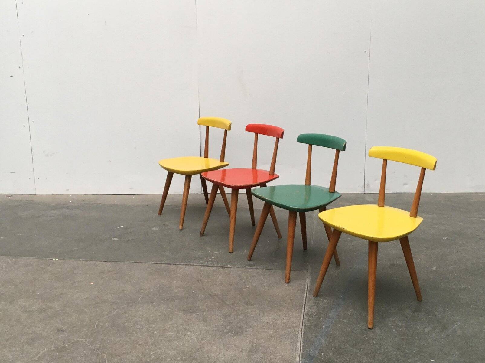 Children's table and chair set by Karla Drabsch for Kleid & Raum, 1950s, set of 5.