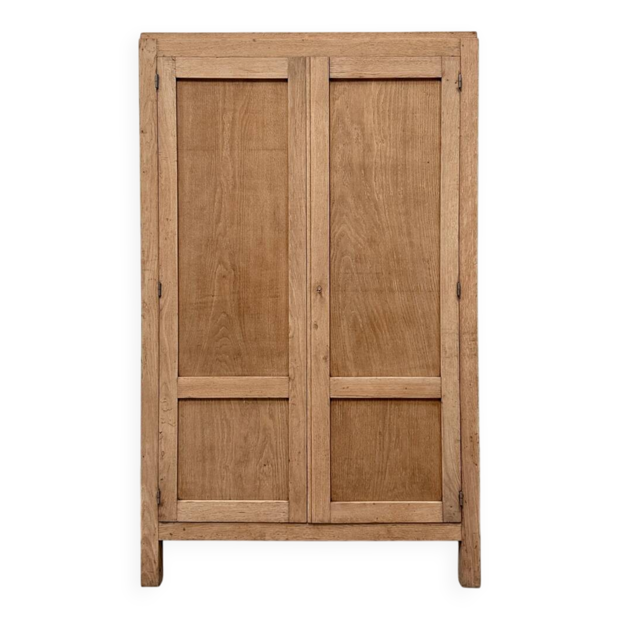 Parisian wardrobe with hanging space (renovated)