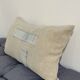Coussin artisanal en toile ancienne style Kilim