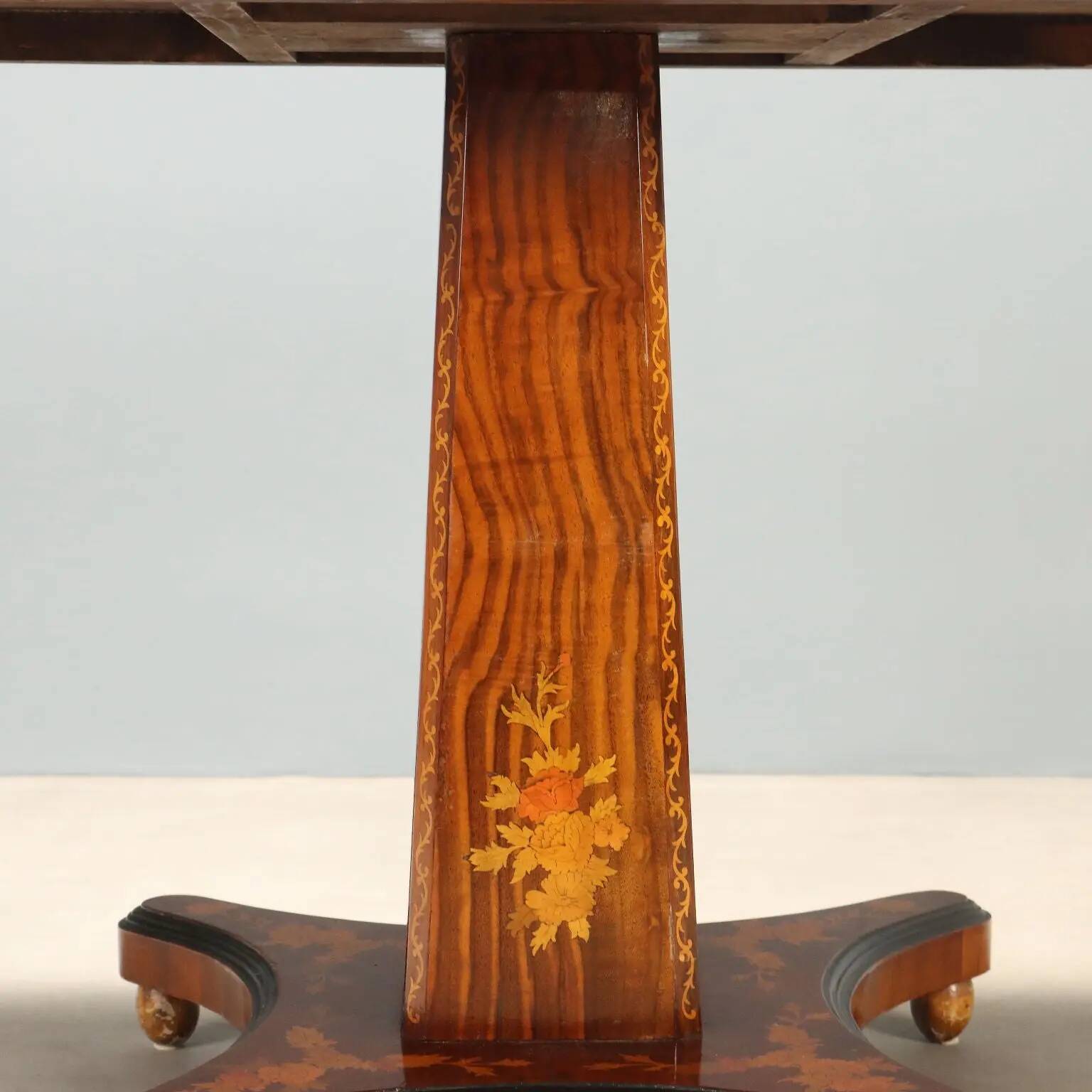 Table en palissandre et acajou - Angleterre fin XIXe siècle