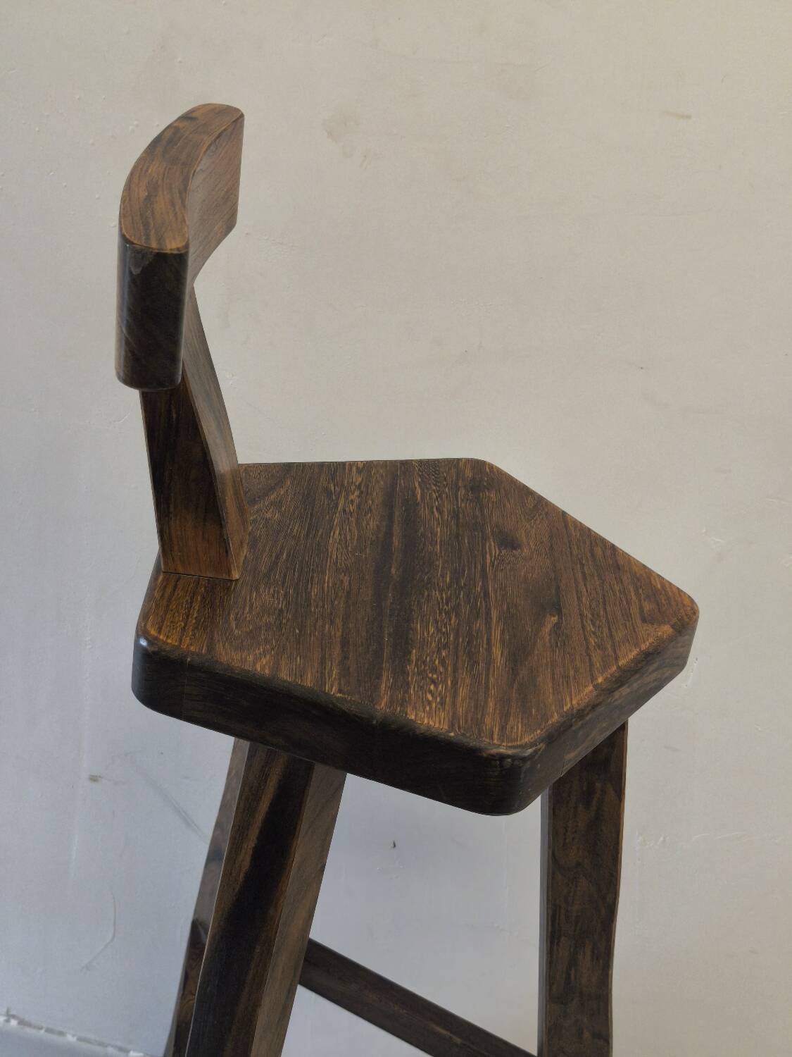 Aranjou high stool bar chair