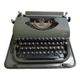 Japy portable typewriter 1960s army green like new