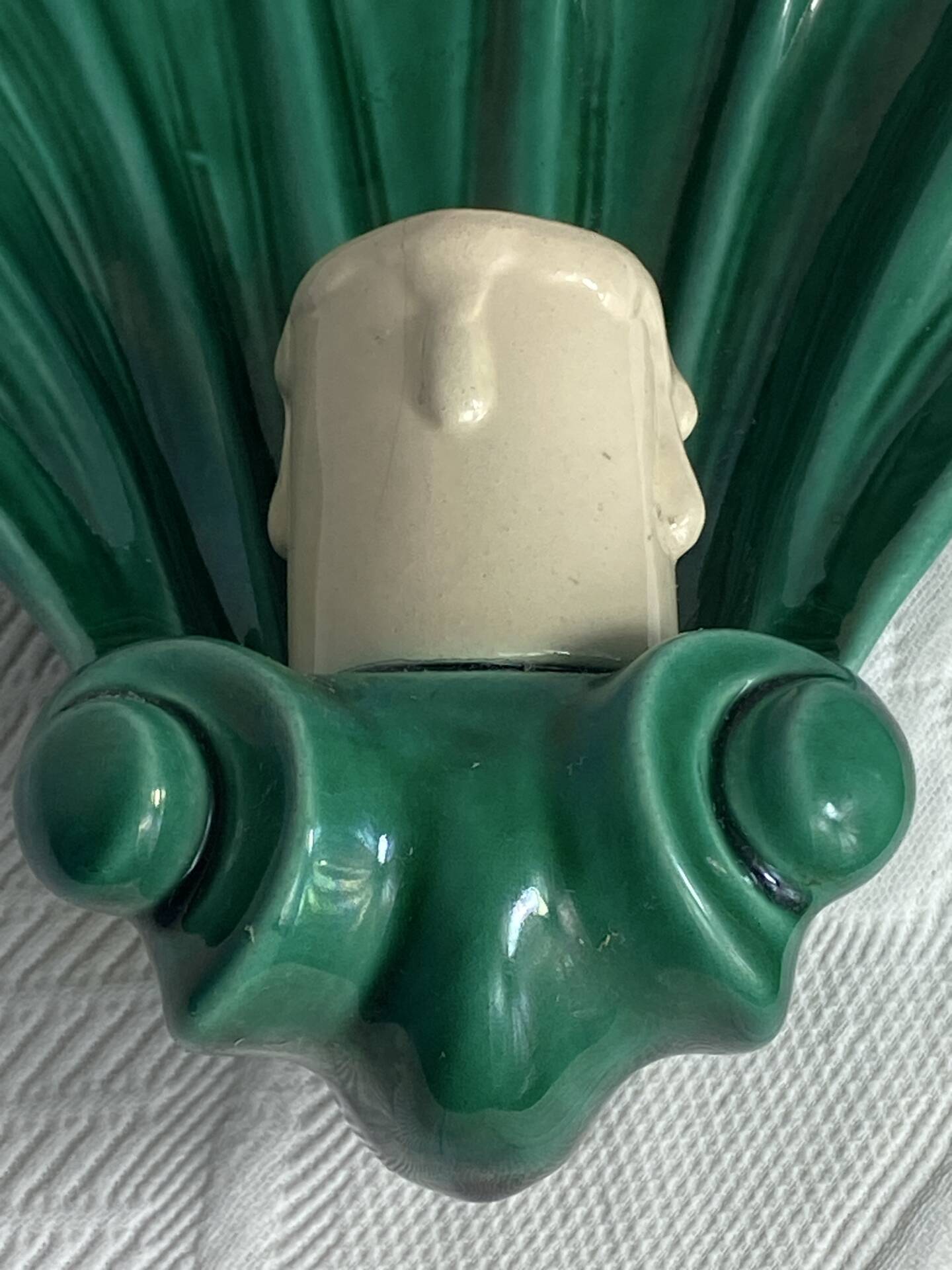 Ceramic shell wall light
