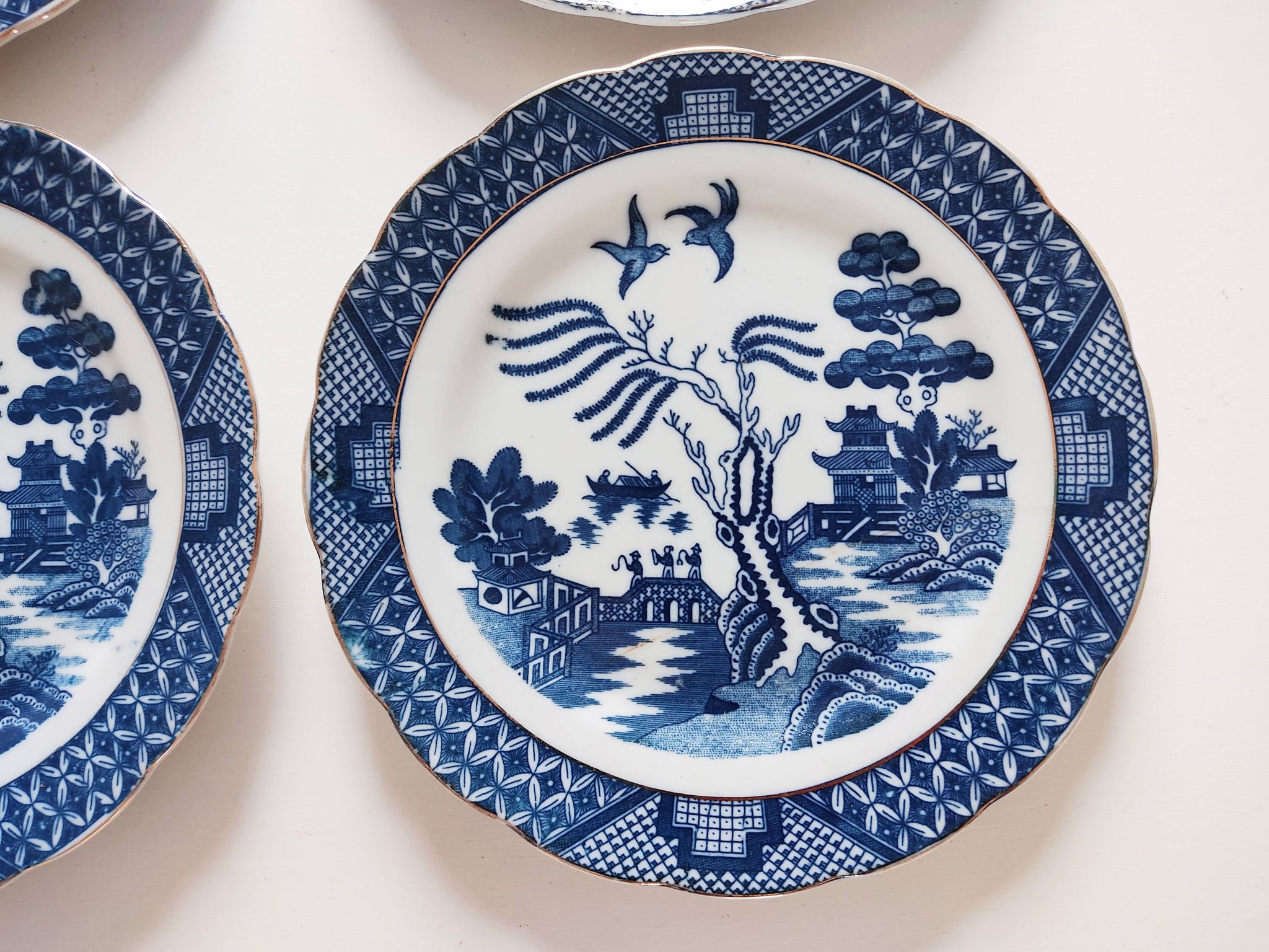 Set of 6 English porcelain dessert plates