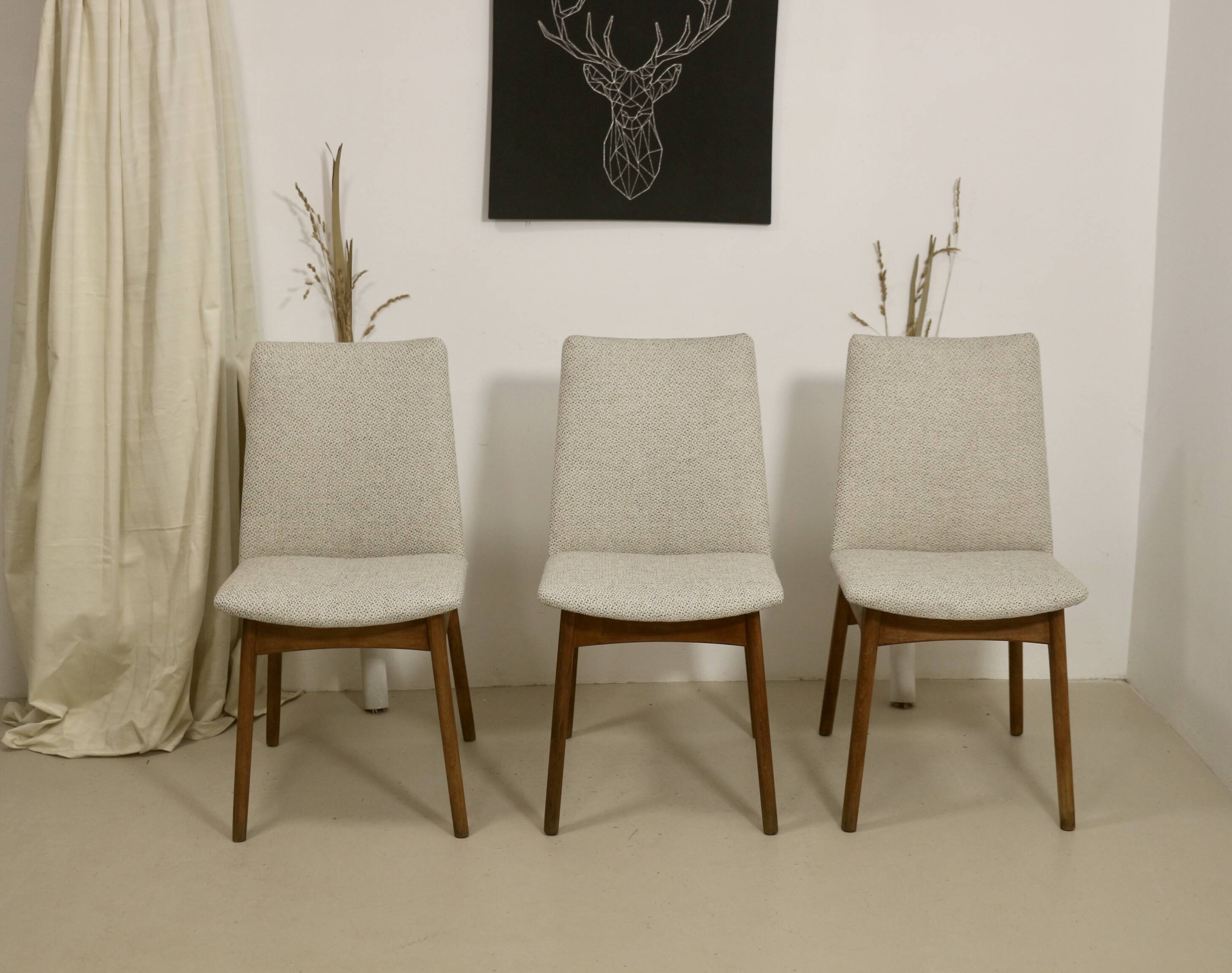 Lot 3 chaises scandinave année 60 en hêtres ref Jack