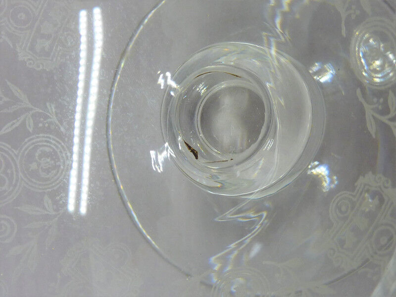 5 glasses of Baccarat France champagne glasses