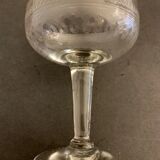 6 champagne glasses in antique glass, blown and engraved