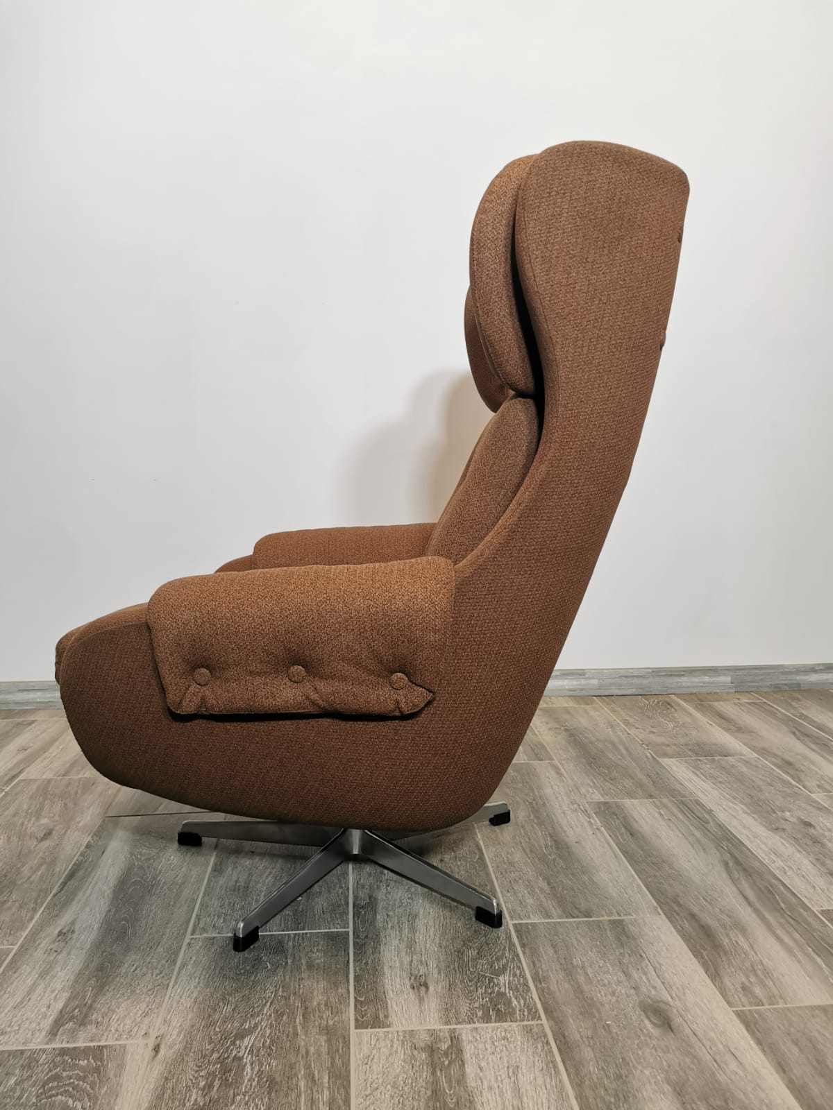 Vintage swivel chair from up zavody rousinov