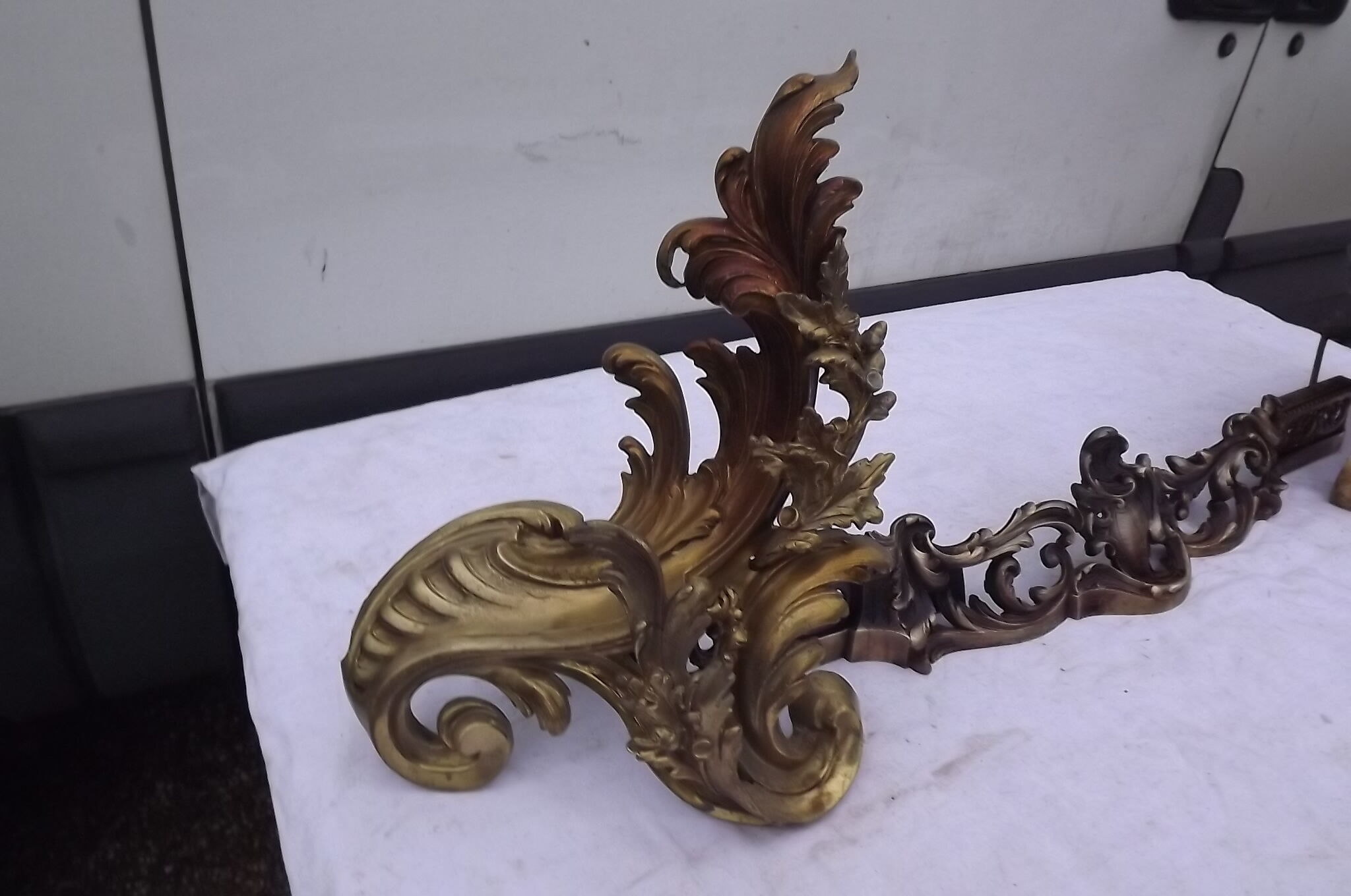 Devant de cheminée bronze 19 ème de style rocaille