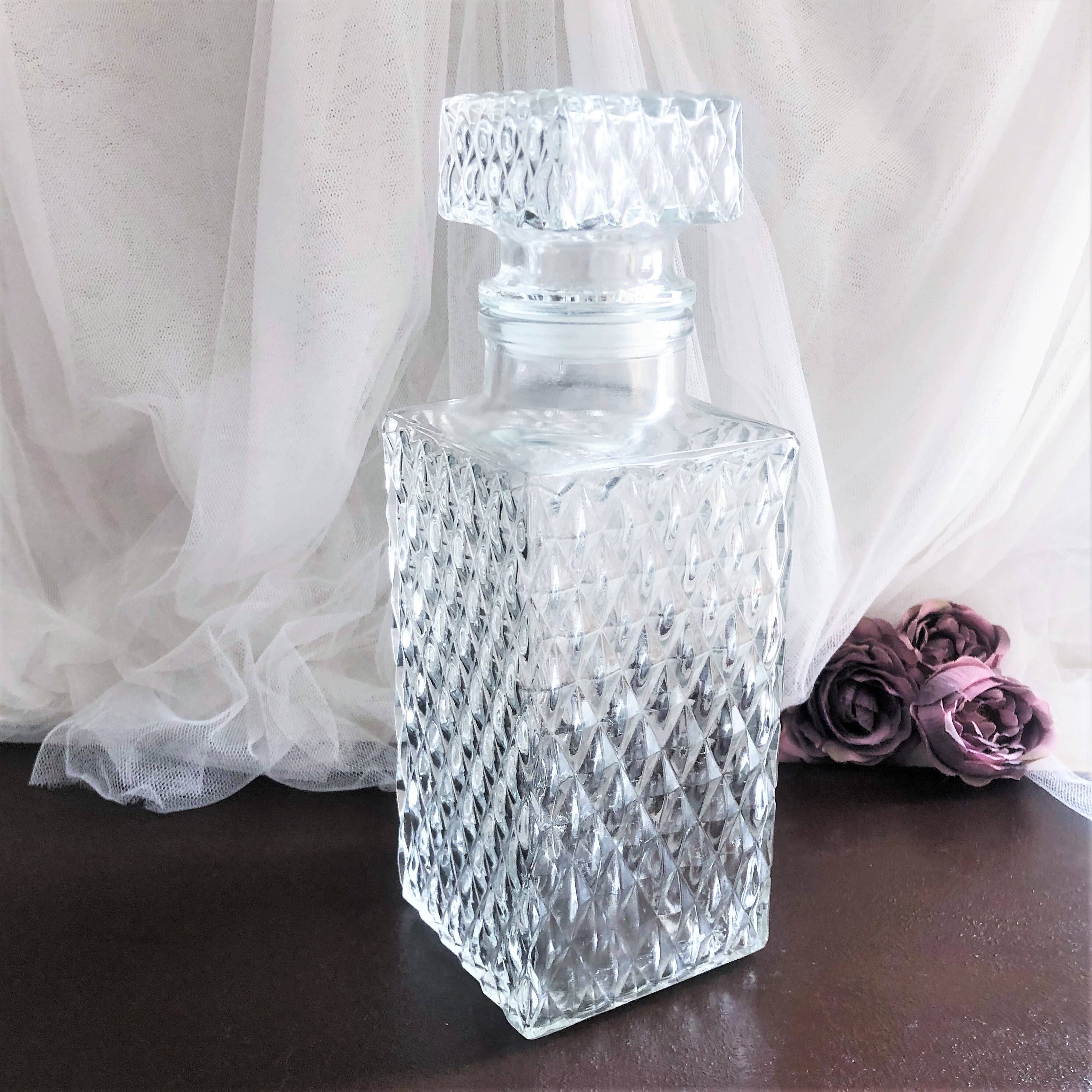 Whiskey carafe or decanter textured crystal glass diamond tip