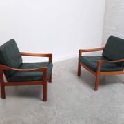 Paire de fauteuils danois par Illum Wikkelsø pour Niels Eilersen, années 1960.