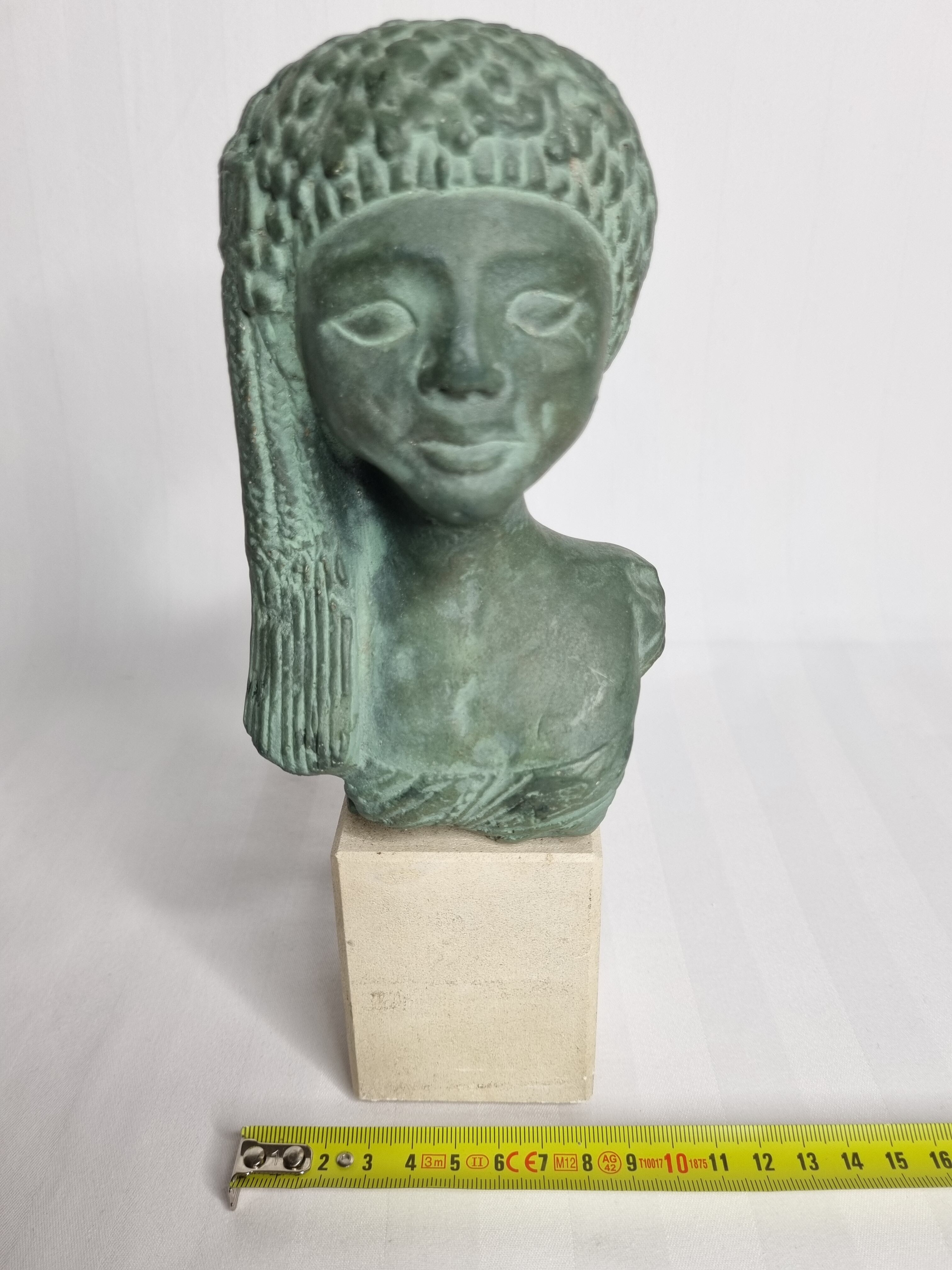 Bust of Maketaton, daughter of Nefertiti in patinated plaster in imitation of bronze, 24 cm