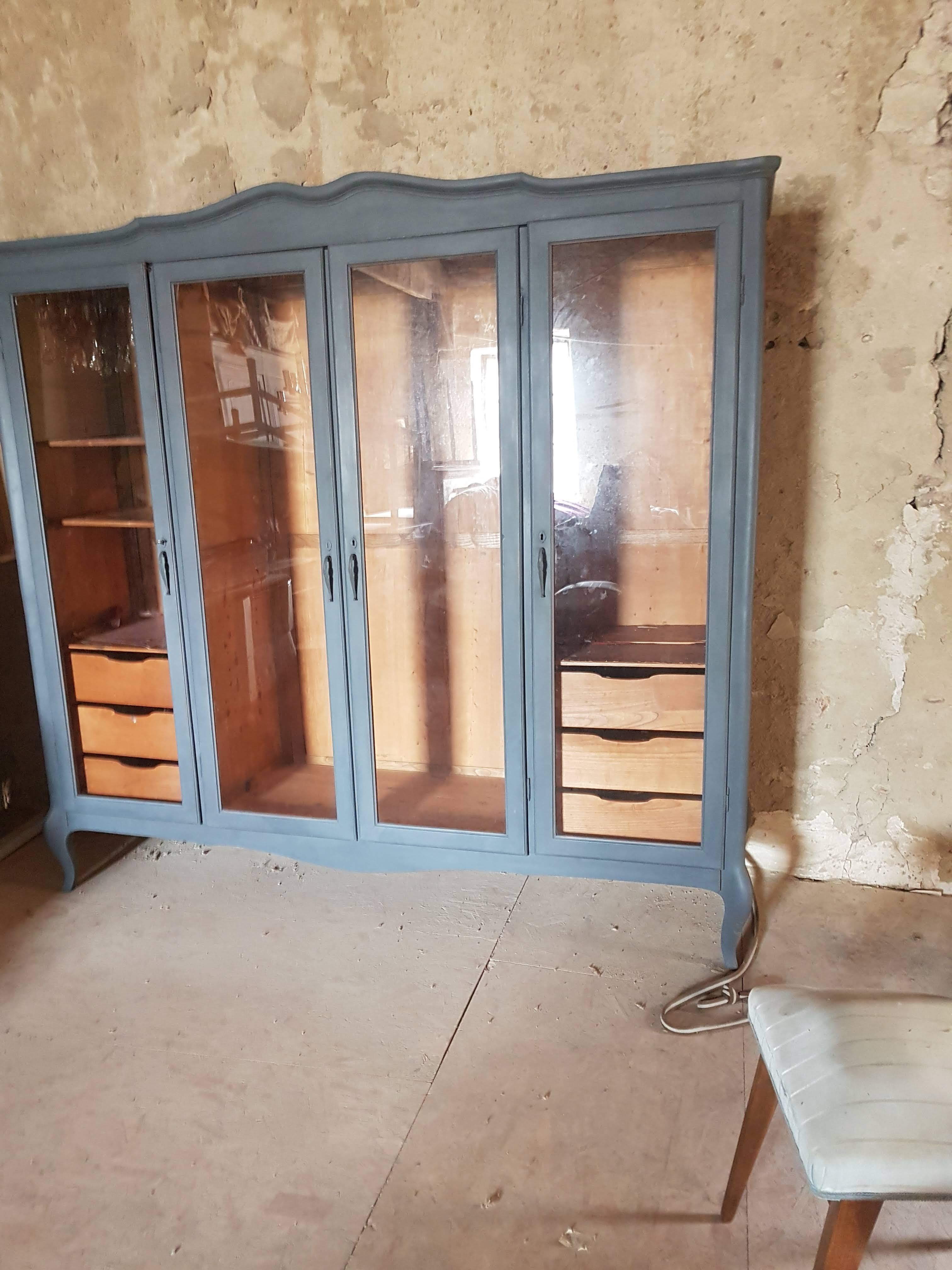 4-door bookcase