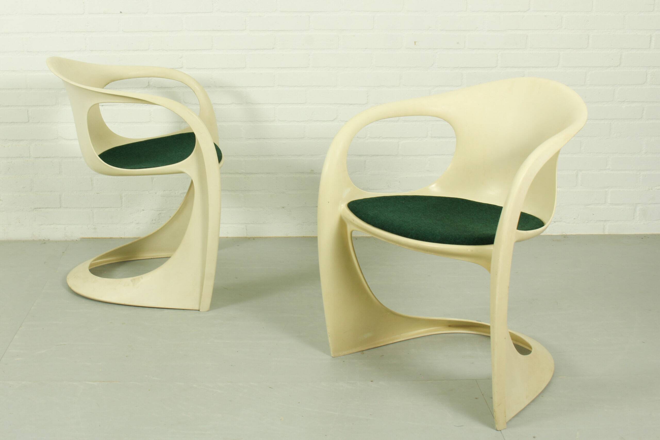Paire de fauteuils Casalino par Alexander Begge pour Casala – Design de l'ère spatiale (années 1970)