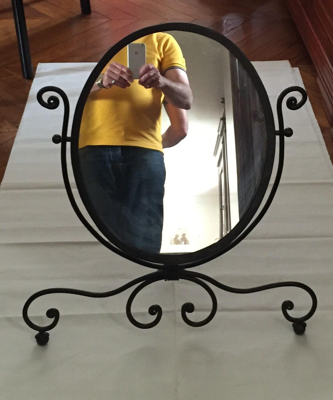 Swivel oval mirror 38x45 cm