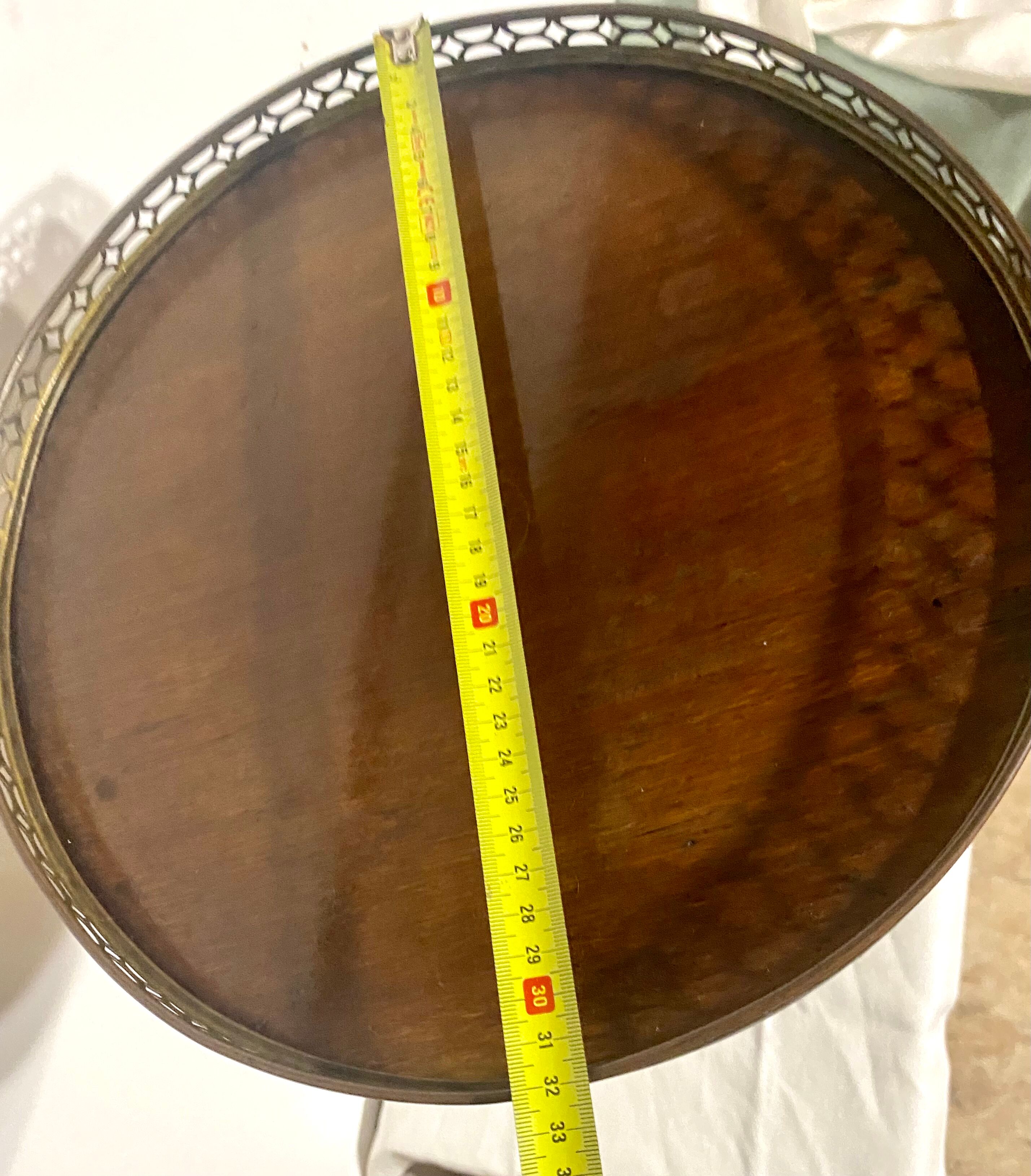Neo classic brass and mahogany pedestal table