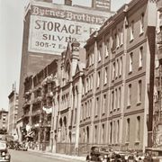 Manhattan Vintage — The raw charm of old New York.
