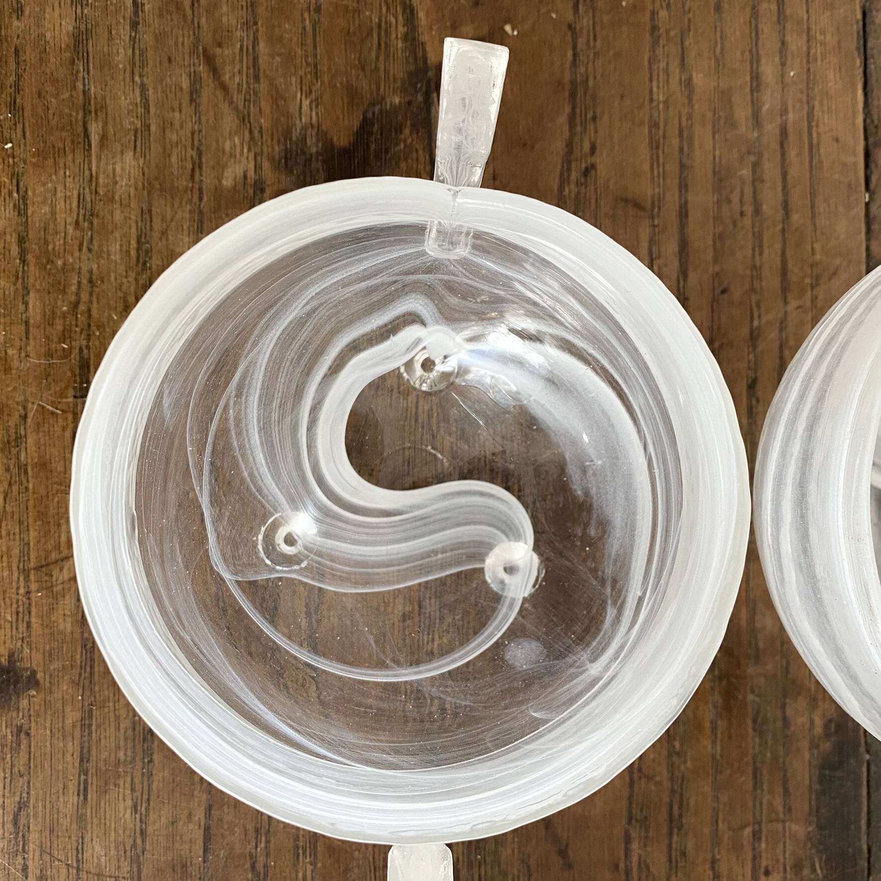 Tasses  en verre soufflé, esprit Murano