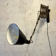 Rare English "Walligraph" accordion lamp, "Radialite" model, 1930s