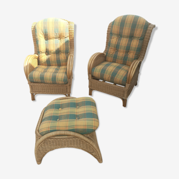 Paire d'anciens fauteuils osier rotin & repose pied vintage année 60