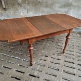 Antique extendable diningtable